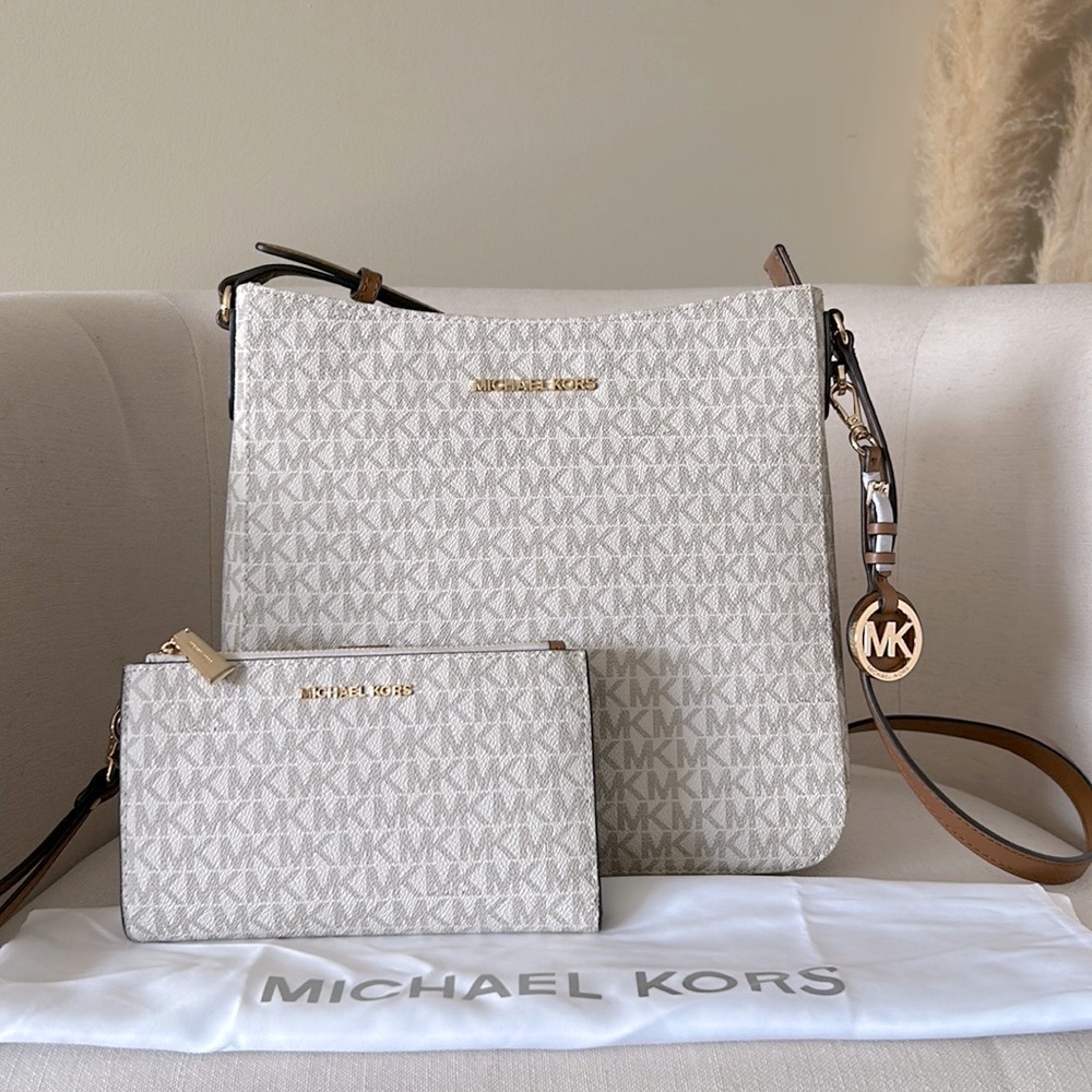 BN 3PC Michael Kors Crossbodybag + Wallet + Dust Bag